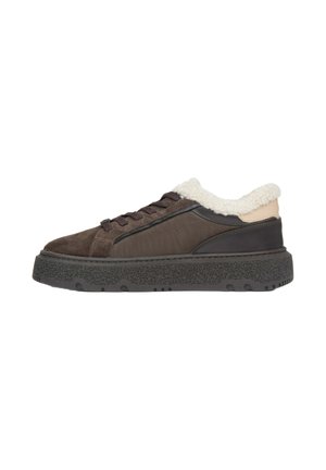 Brown suede and leather sneaker with a furry collar, round toe, and textured black rubber sole. Classic lace-up design.
