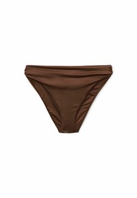 Bas de bikini marron, fabriqué en tissu lisse et extensible. Il présente une coupe classique avec des fronces au niveau de la taille et des hanches.