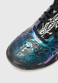 Thumbnail Image 6