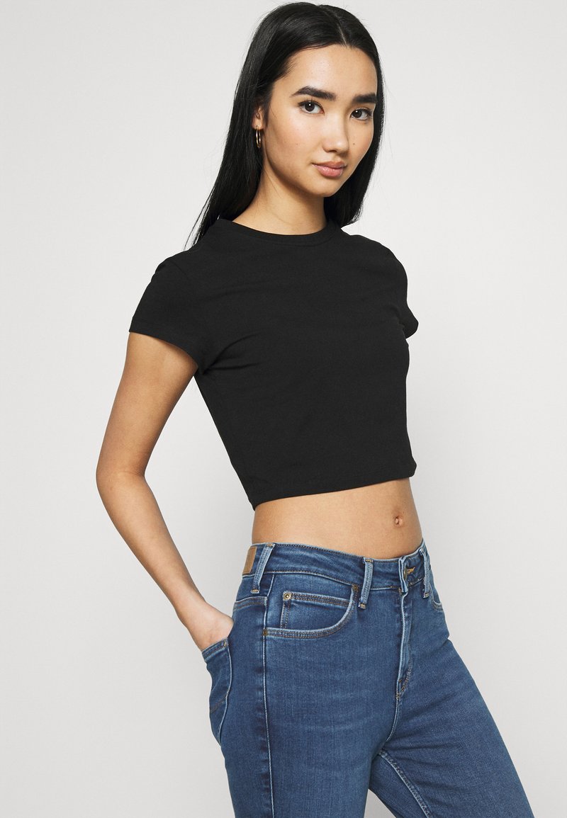 Lee