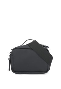 Borsa a tracolla nera in nylon con forma rettangolare, tracolla regolabile, chiusura con zip e logo impresso sul davanti. Texture liscia.