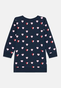 Abito a maniche lunghe blu navy con scollatura rotonda, caratterizzato da un motivo di cuori rosa e rossi, realizzato in un tessuto morbido e elasticizzato.
