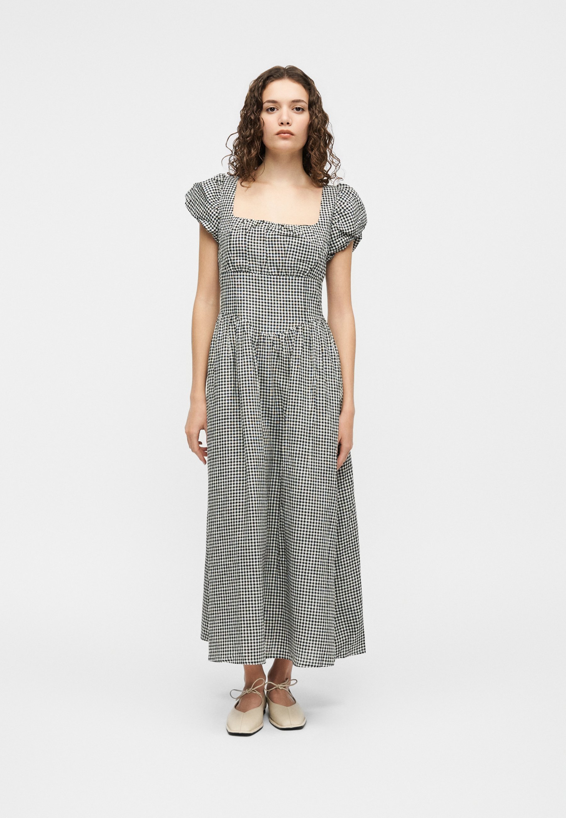 gap petite maxi dress Review: Gap Petite Jersey Maxi Dress