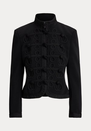 Zwarte jas met hoge kraag, voorzien van decoratieve lusvormige koorden en knopen op de voorkant. Gladde textuur met een gestructureerde pasvorm.