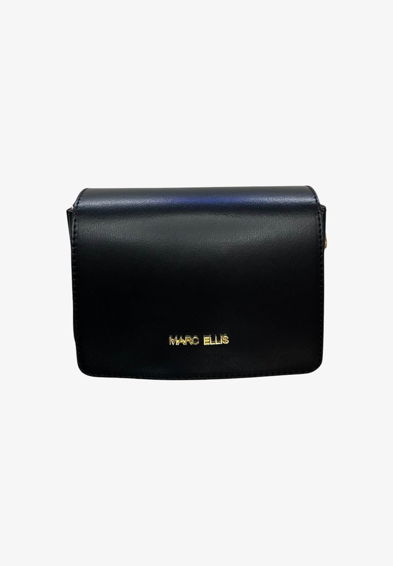 Borsa a tracolla in pelle sintetica nera con chiusura a pattina e logo dorato "MARO ELLIS" sulla parte anteriore, caratterizzata da una superficie liscia e un design minimalista.