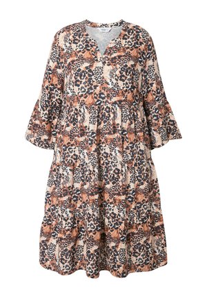 Bloemenprint jurk van lichte stof, met een V-hals, klokmouwen en een gelaagde rok met bruine, zwarte en crèmekleurige luipaardpatronen.