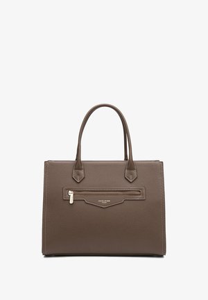 Borsa a tracolla in pelle marrone con due manici superiori, tasca frontale con zip e cuciture a contrasto. Forma rettangolare con una finitura testurizzata.