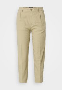 CLEVER - Shorts - yellow