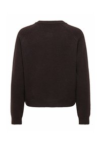 Tumši brūns adīts džemperis ar apaļu kakla izgriezumu, gariem raglāna piedurknēm un īsu apakšmalu. Mīksta tekstūra ar viegli pūkainu izskatu.