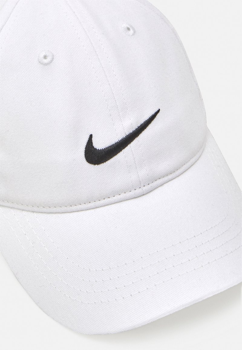 nike youth cap