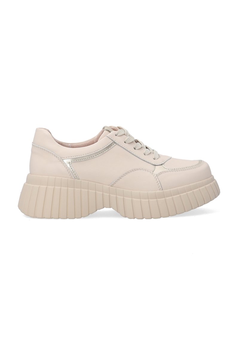 Beige Sneaker mit einer klobigen, gerippten Sohle und glänzenden Akzenten. Verfügt über ein glattes Synthetik-Obermaterial, Schnürsenkel und kontrastierende Steppnähte.