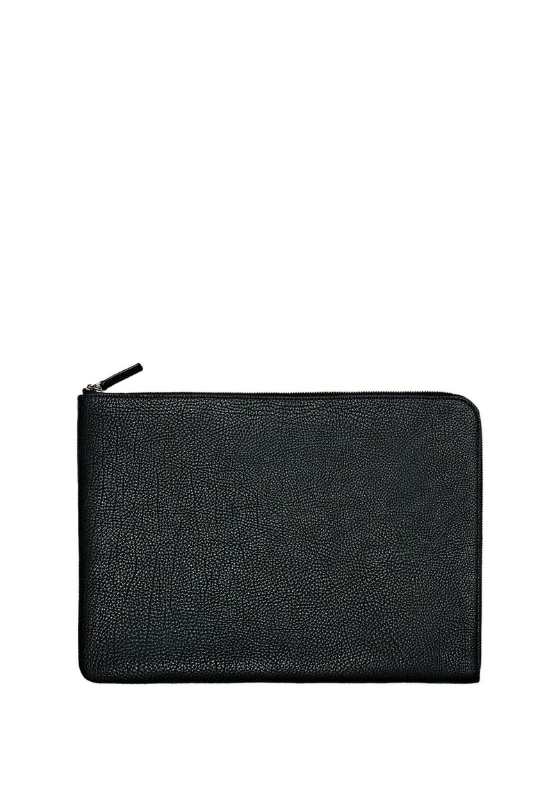 Schwarzes Leder-Reißverschlussetui mit strukturierter Oberfläche. Rechteckige Form, minimalistisches Design, strapazierfähiges Material und keine sichtbaren Hardware-Details.