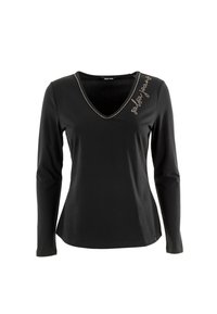Maglietta nera a maniche lunghe con scollo a V. Presenta cuciture decorative di un colore più chiaro lungo il collo e una superficie testurizzata.