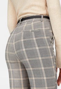 Stradivarius Pantalon classique - grey