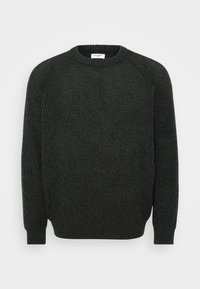 Unselected, rosin/black