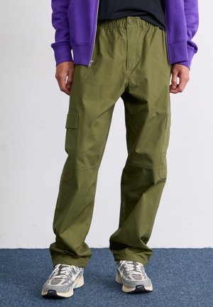 CLUB PANT - Cargo trousers - medium olive/white