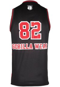 Zwarte basketbalshirt met rode accenten, heeft een groot wit nummer "82" en "GORILLA WEAR" in vette rode letters op de achterkant.