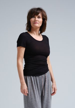 Roseanna - Basic T-shirt - black