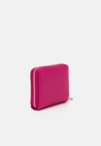 JOOP! Jeans COFANO NISA PURSE - Peňaženka - pink