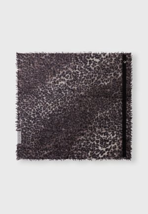Sciarpa con stampa leopardata dai bordi sfilacciati, realizzata in un tessuto morbido nelle tonalità di marrone e nero, con un accento in velluto nero su un lato.