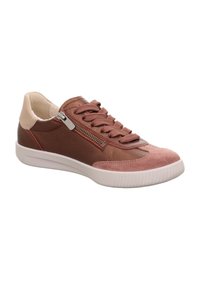 Braune und pinke Sneaker mit einem strukturierten Lederoberteil, Schnürdesign, seitlichem Reißverschluss und weißer Gummisohle.