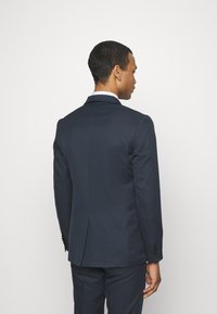 Thumbnail Image 4