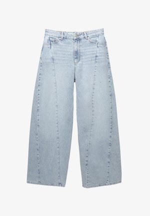 Helleblauwe weite Jeans mit hohem Bund, mit vorderen Falten, zwei seitlichen Taschen und einem sauberen Finish. Aus Denimstoff gefertigt.