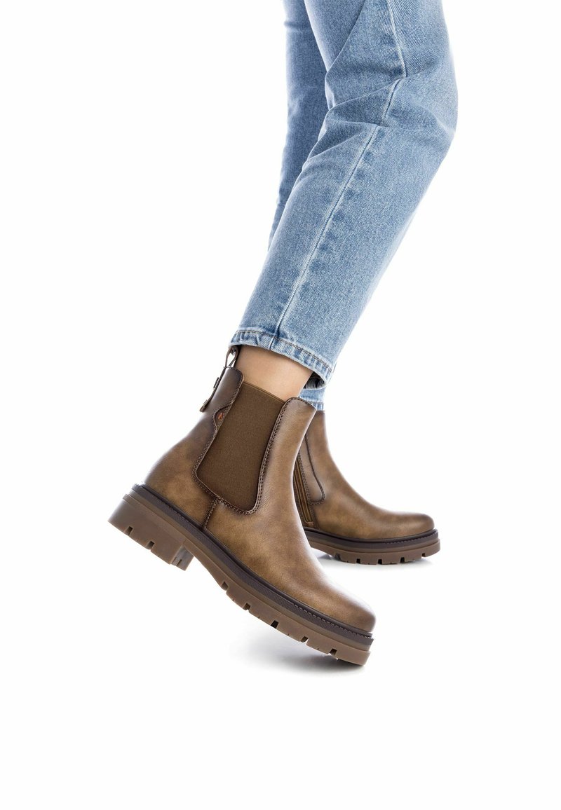 Refresh Botines con plataforma - taupe