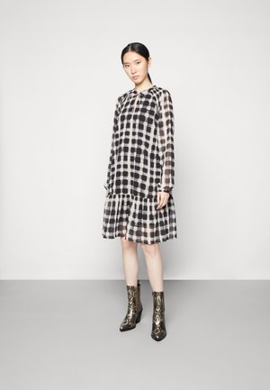 Kaffe LABBI DRESS - Φόρεμα ημέρας - black/broken white