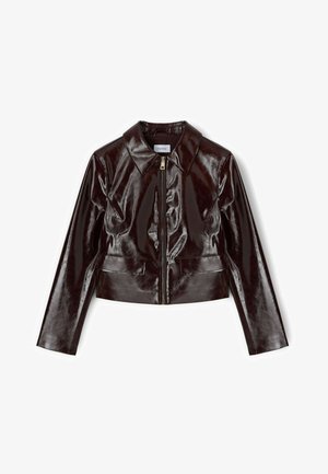 Ciemnobrązowa błyszcząca kurtka z ekoskóry z przednim zamkiem błyskawicznym, szerokim kołnierzem, długimi rękawami i dwoma przednimi kieszeniami.