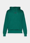 FEELCOZY - Džemperis su gobtuvu - collegiate green/black