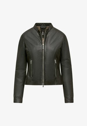 Czarna skórzana kurtka z wysokim kołnierzem, zamkiem z przodu i dwoma zapinanymi kieszeniami z boku; gładka faktura i dopasowany krój.