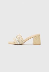 Non sélectionné, raffia