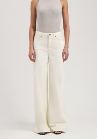 MUD Jeans - Relaxed fit jeans - natural Thumbnail Image 1