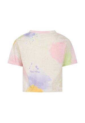 Przycięta koszulka w jasnym beżu z pastelowymi plamami różowego, żółtego, zielonego i niebieskiego. Krótkie rękawy i okrągły dekolt. Gładka tekstura.