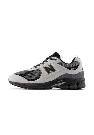 Trainers - grey matter castlerock