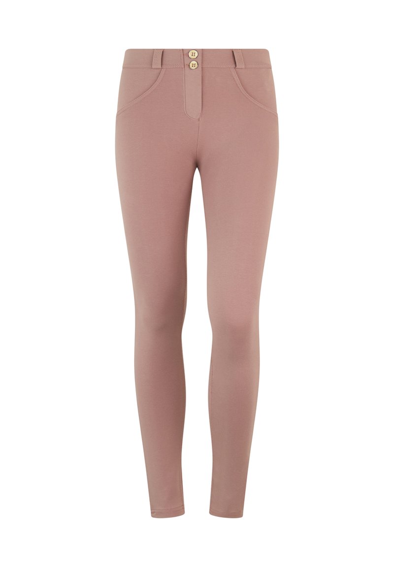 Pantaloni slim fit color rosa polveroso con passanti per cintura, due tasche anteriori e due bottoni beige sulla vita, su uno sfondo bianco.