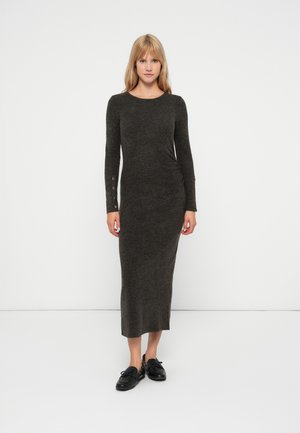 VMHANZO DRESS - Robe pull - chocolate torte
