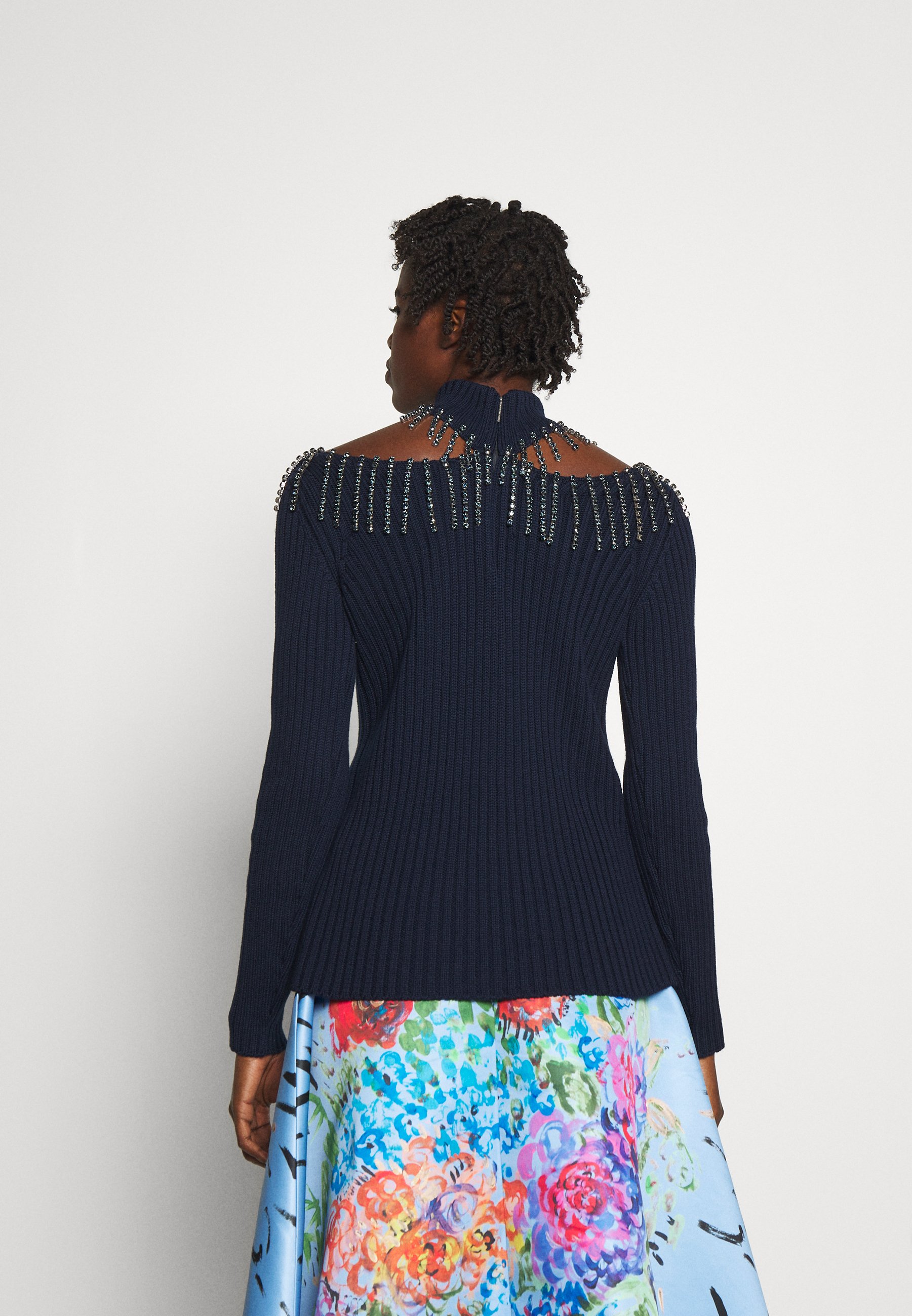 Damen CUPCHAIN CUTOUT SHOULDER - Strickpullover Damen CUPCHAIN CUTOUT SHOULDER - Strickpullover