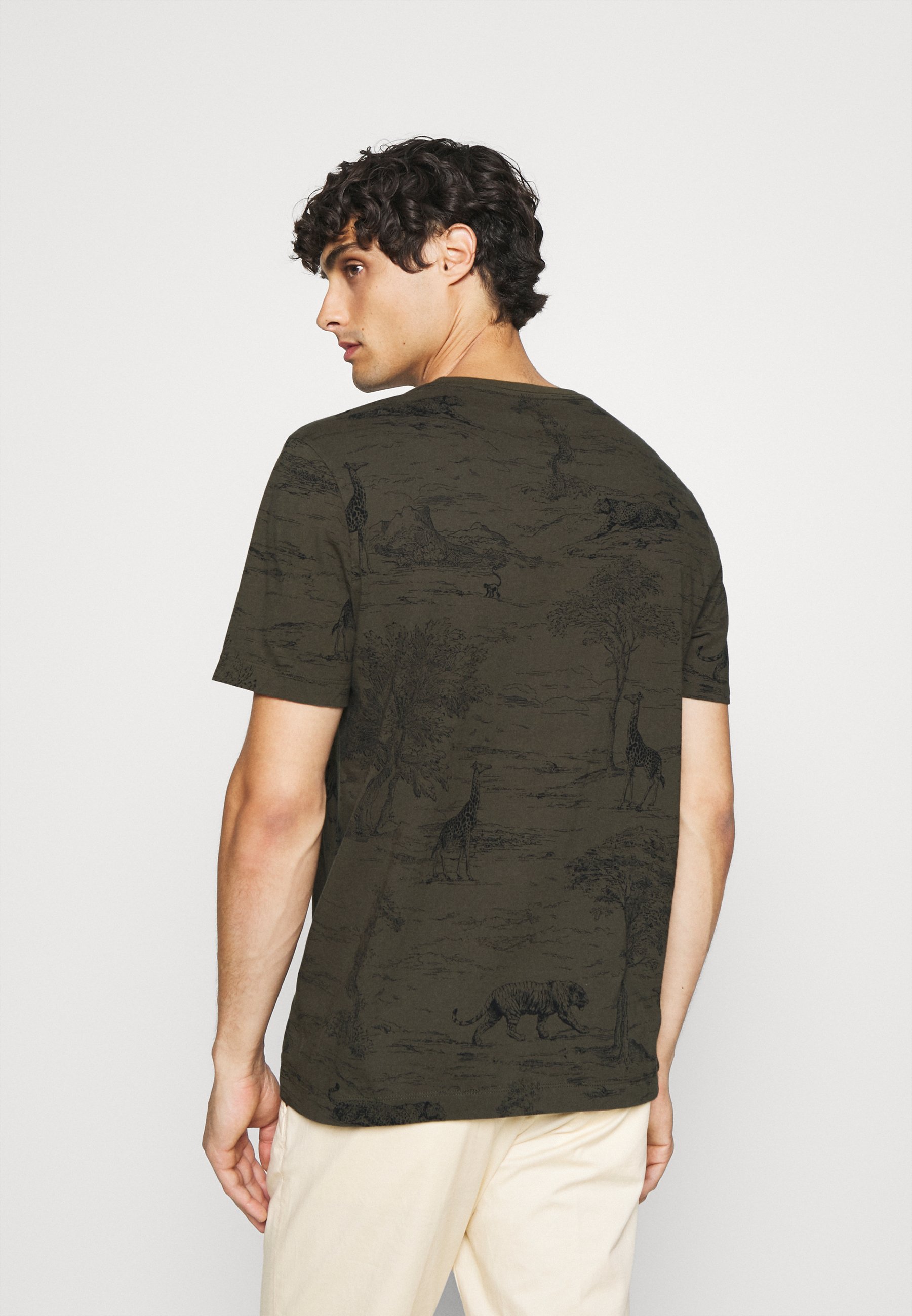 Banana Republic ALLOVER SAFARI GRAPHIC 