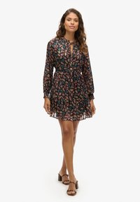 Superdry & Co Robe de jour - paisley scarf black