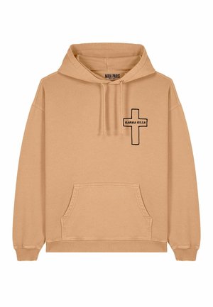 Felpa beige con tasca a marsupio, cappuccio con cordini e testo nero che recita "KARMA KILLS" accanto a una croce nera sul petto.