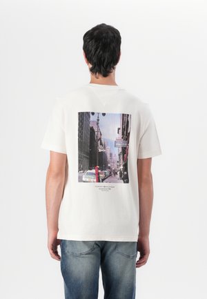 PHOTO PRINT GRAPHIC TEE - T-shirt imprimé - ivory petal