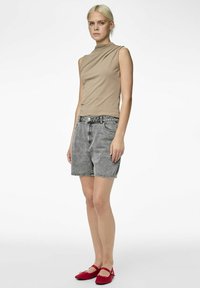Pieces OHNE ÄRMEL PCMADISON DRAPIERTES - Top - taupe gray