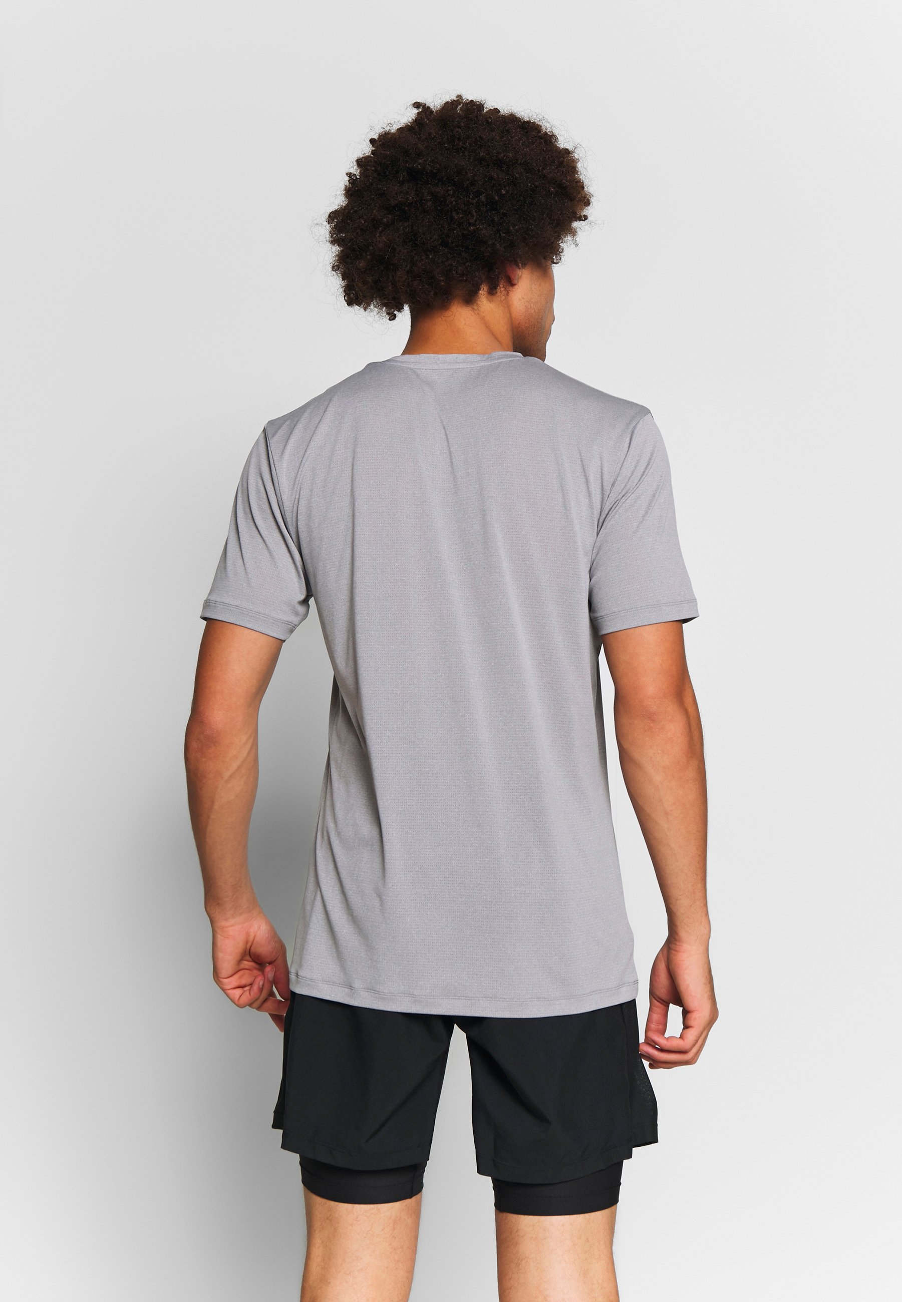 salomon agile short sleeve tee