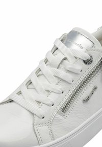 Tamaris BEQUEME SNEAKER MIT T-FLOW EFFECT - Tossud - white patent