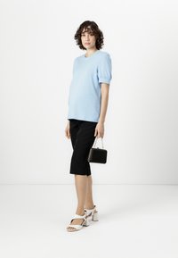 Vero Moda Maternity VMMKERRY O NECK  - Základné tričko - dutch canal