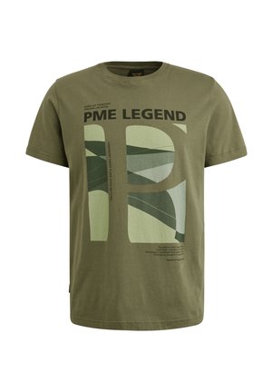 Olive zelena pamučna majica s grafičkim dizajnom u raznim nijansama zelene i crnim tekstom, okruglim elastičnim izrezom i kratkim rukavima.