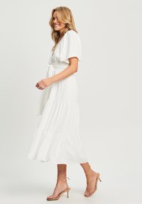 TUSSAH ARIELLE MIDI - Dnevna haljina - white