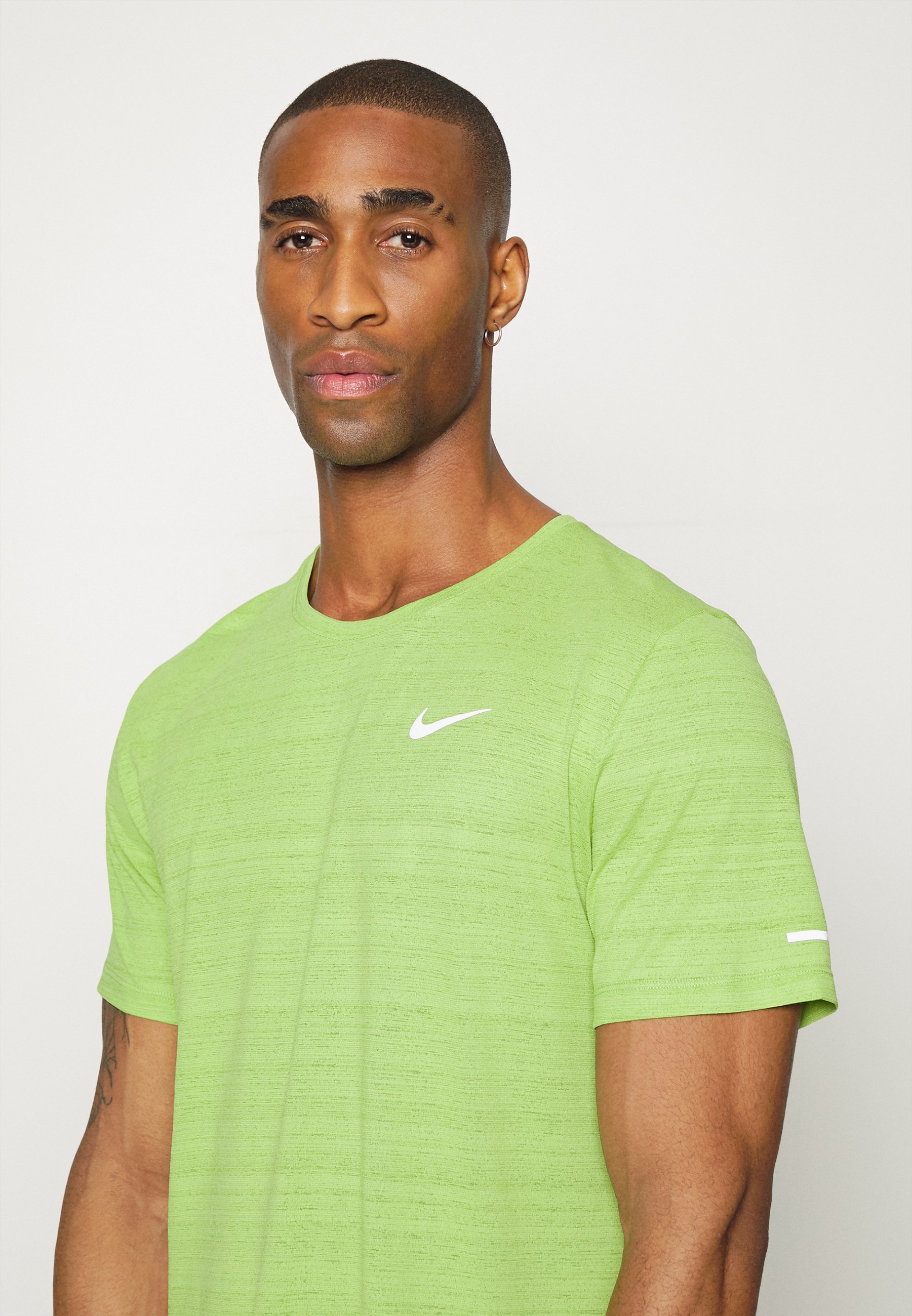 Nike Performance MILER - Sport T-shirt 